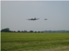  B17 doprovázená B51 Mustang. 